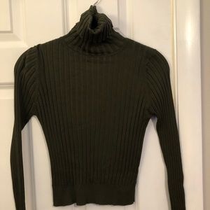 ZARA Olive green rib knit crop turtleneck sz M